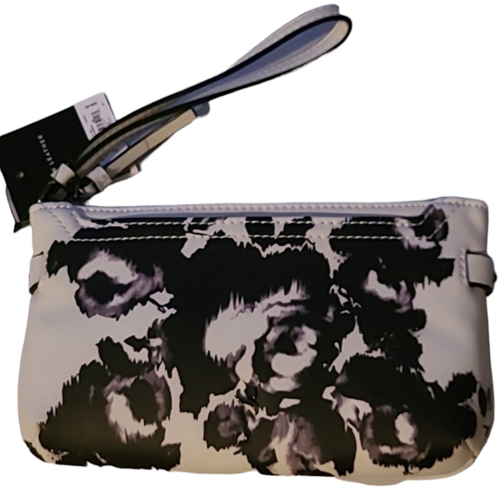 SIMPLY VERA VERAWANG WOMEN'S VEGAN LEATHER WRISTLET - Picture 2 of 14